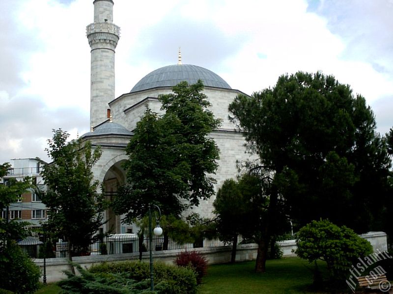 stanbul Sultanahmet`te Firuz Aa Camisi.
