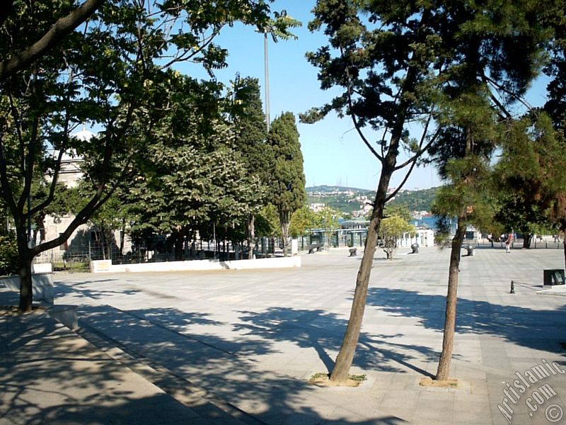 stanbul Beikta sahilinde bir park.
