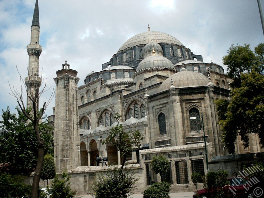 stanbul Fatih`te Mimar Sinan`n eseri ehzdeba Camisi.
