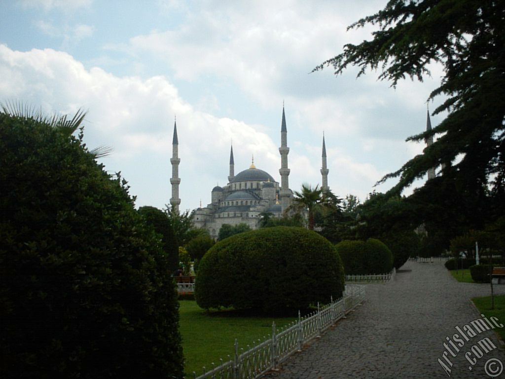 stanbul`da Sultan Ahmet Camisi.
