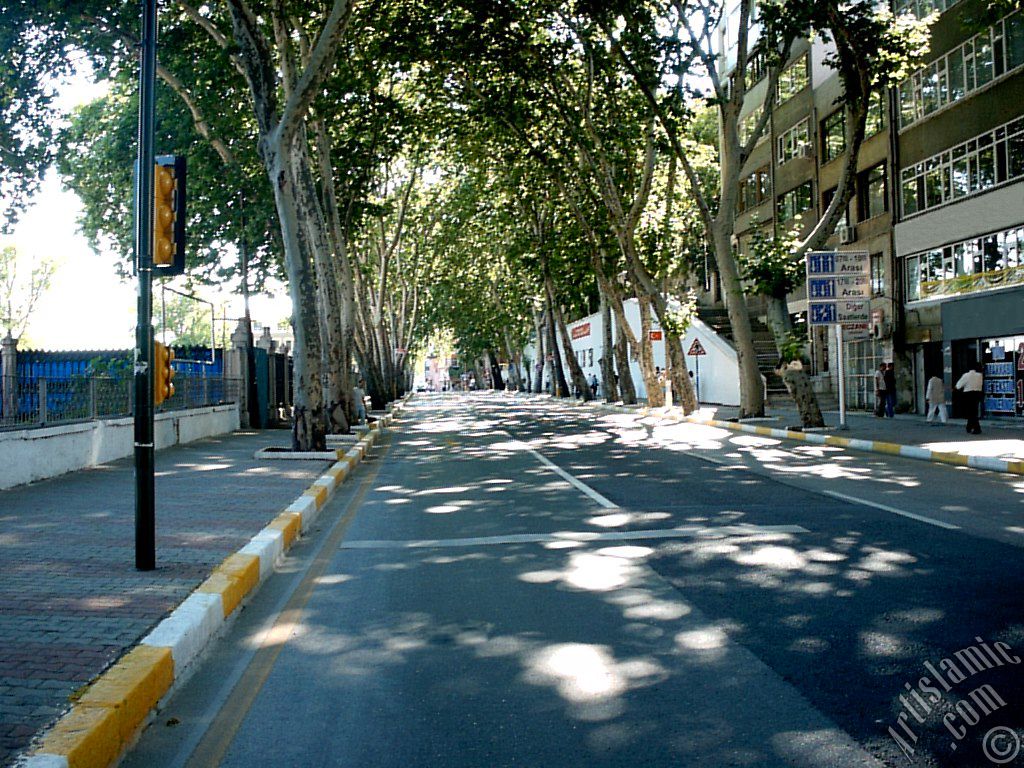 stanbul Beikta-Ortaky yolundan Beikta ynne doru bak.
